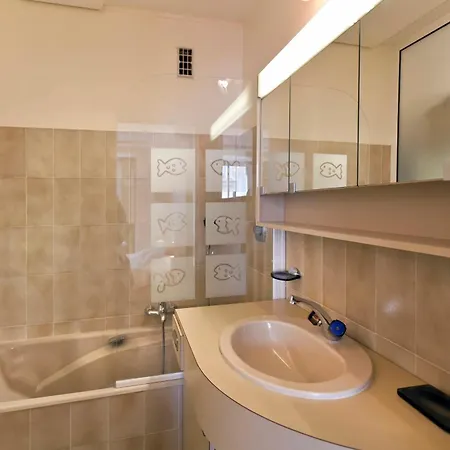 Ref 1233 - Croisette - For Rent *